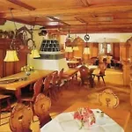 Zum Schweizerbartl Motel Garmisch-Partenkirchen